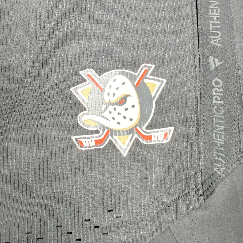Fanatics Anaheim Ducks NHL Authentic Pro Training Shorts Black Mens Large NWT